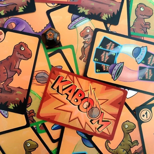 Kaboom Universe (Juego de Cartas) - Español